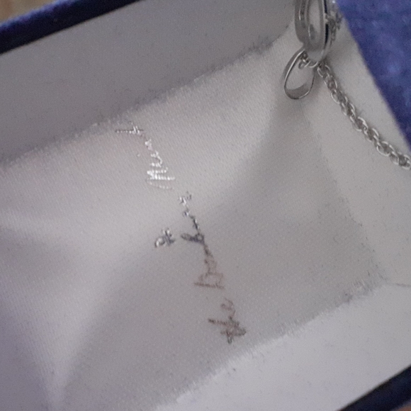 Danbury Mint Key to My Heart Silver Pendant w/ Diamonds - Picture 6 of 8